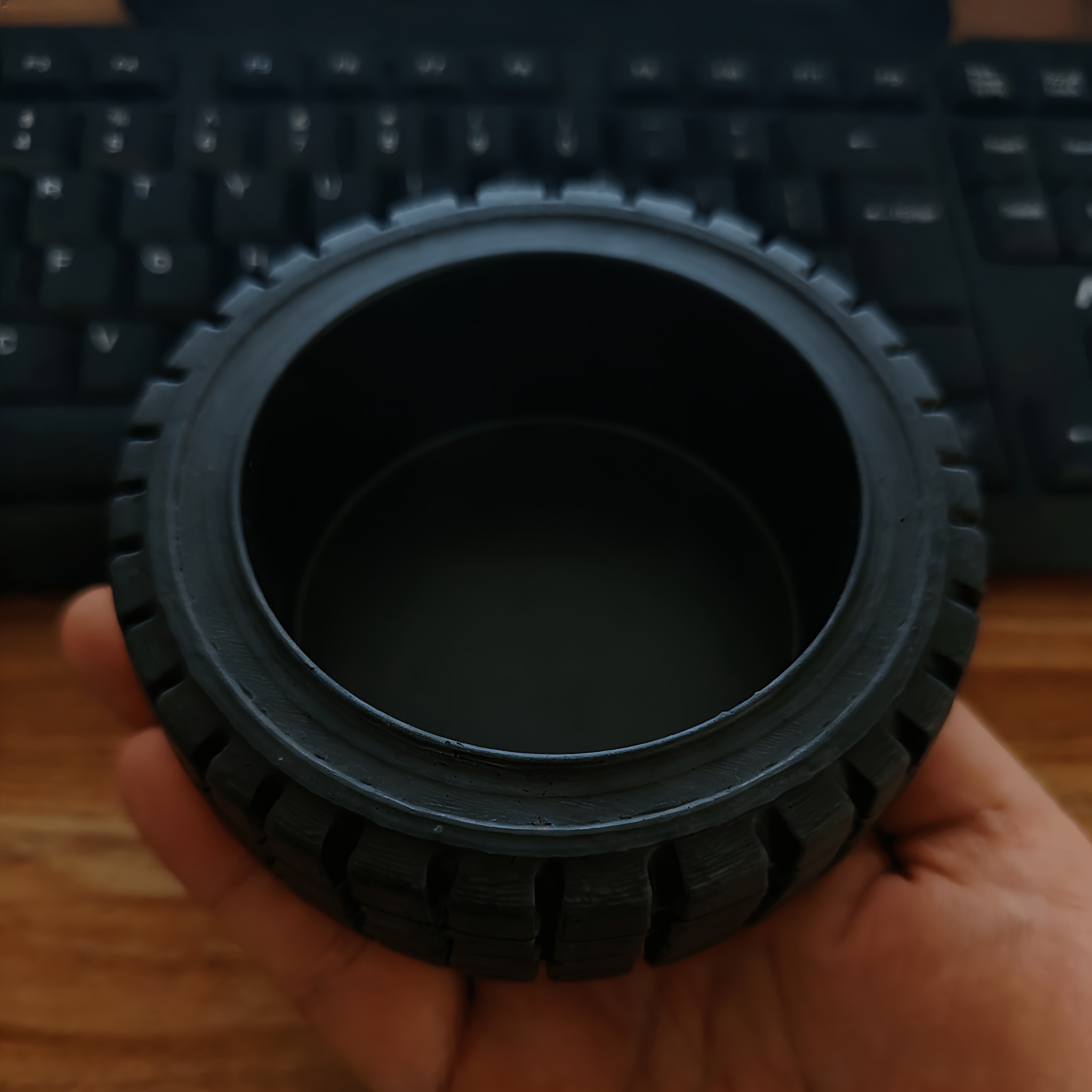 A 3D-Printed Miniature Tire St - Enclosure 3D Printing 评论和价格